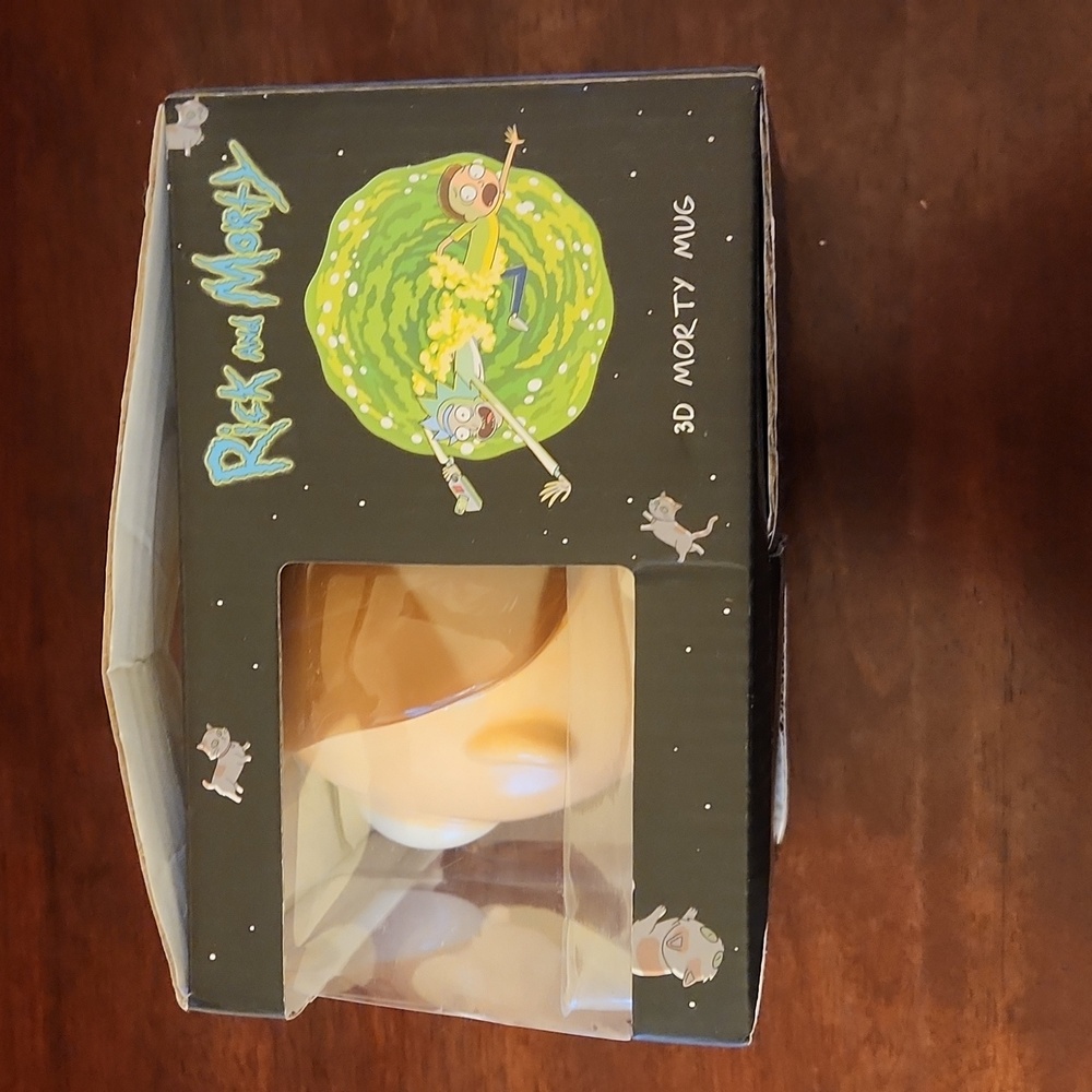 Rick and Morty 3D Morty-face sculpted ceramic mug In Box - Picture 4 of 11